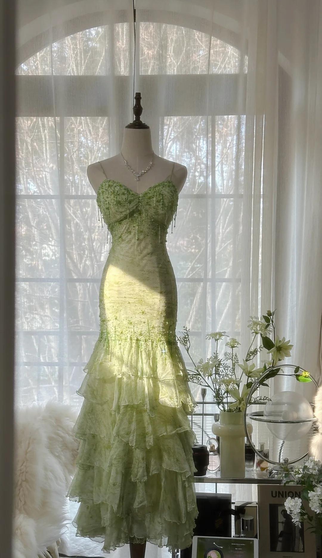 Fairytale Green Mermaid Vintage Prom Dress Sweetheart Chiffon Beaded Layed Prom Dresses