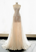 Flowing Lace Sweetheart Neckline A-Line Tulle Wedding Dresses