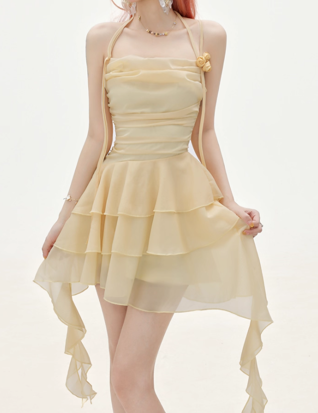 Flowy A Line Halter Layered Yellow Chiffon Open Back Short Homecoming Dress Cocktail Dresses Secondary image