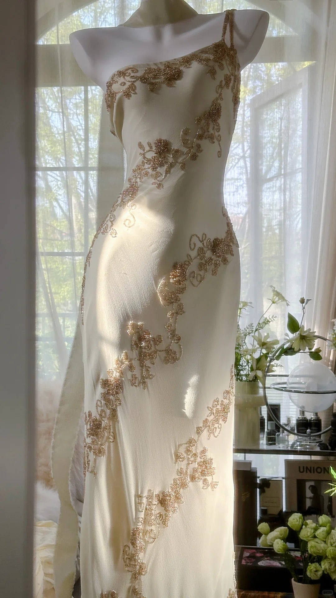 Flowy One Shoulder Chiffon Beaded Elegant Prom Dresses
