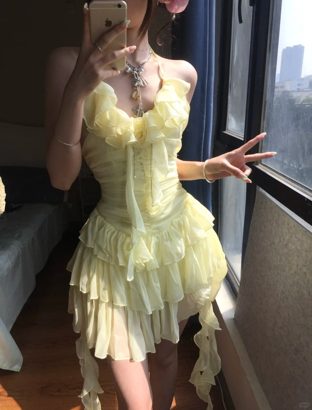 Flowy Yellow Chiffon Ruffle Mini 17Th Birthday Homecoming Dresses