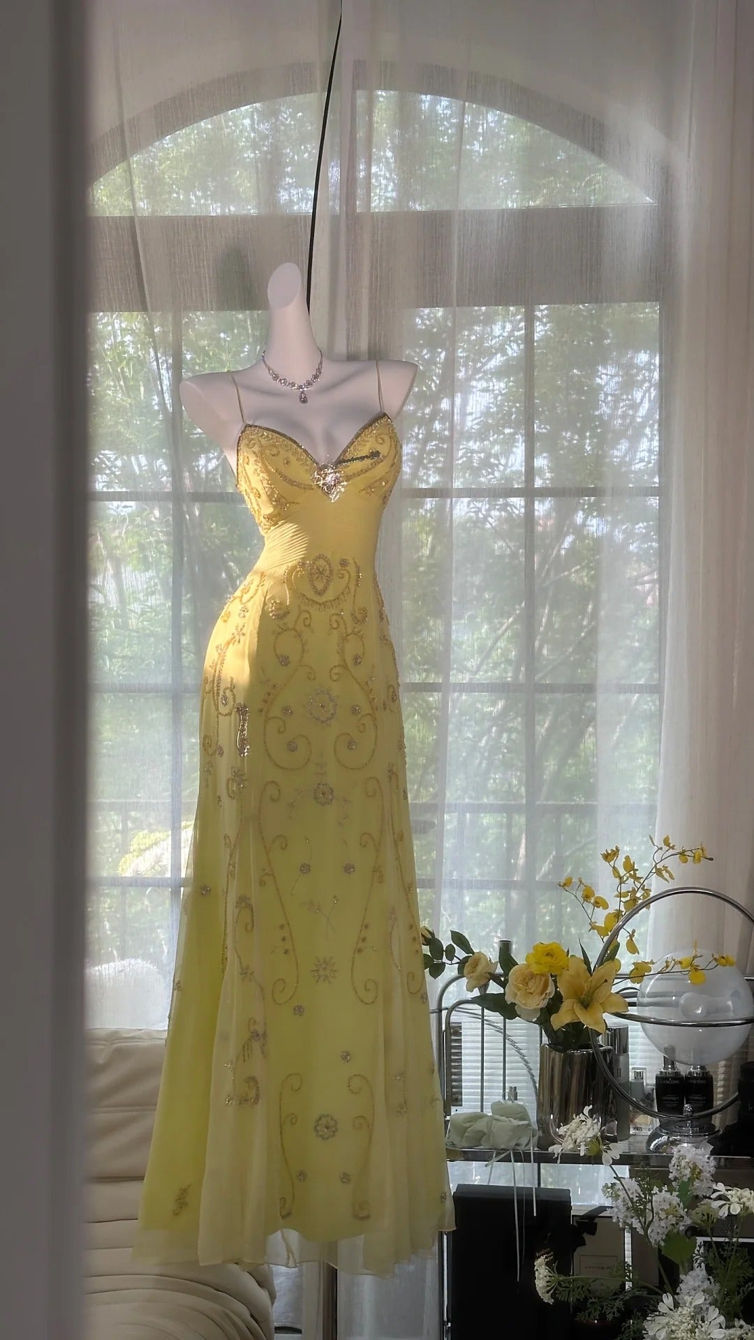 Flowy Yellow Spaghetti Strap Chiffon Beaded Mermaid Evening Gown Prom Dresses Main image