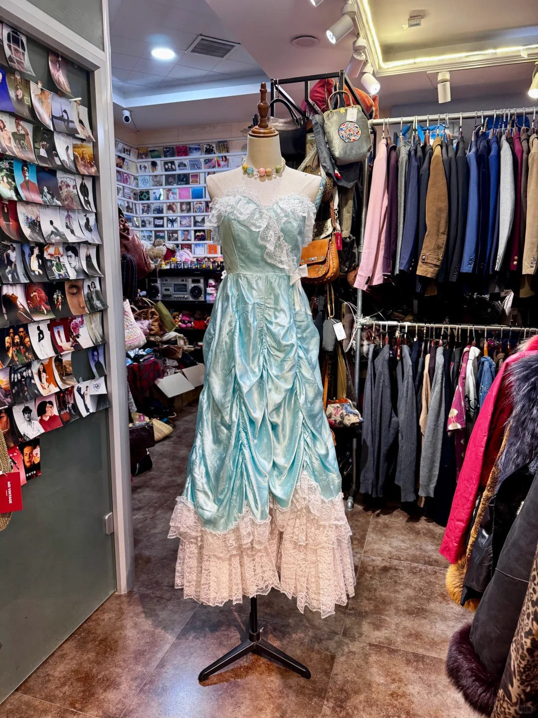 French Retro Mint Green A-Line Strapless Lace Ruffle Satin Long Prom Dresses Evening Dresses
