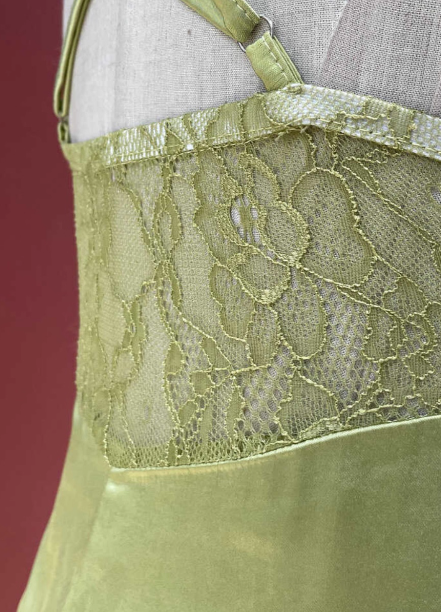 Fresh Elegant Pale Yellow Green Spaghetti Strap Lace Satin Prom Dresses Evening Dresses Secondary image