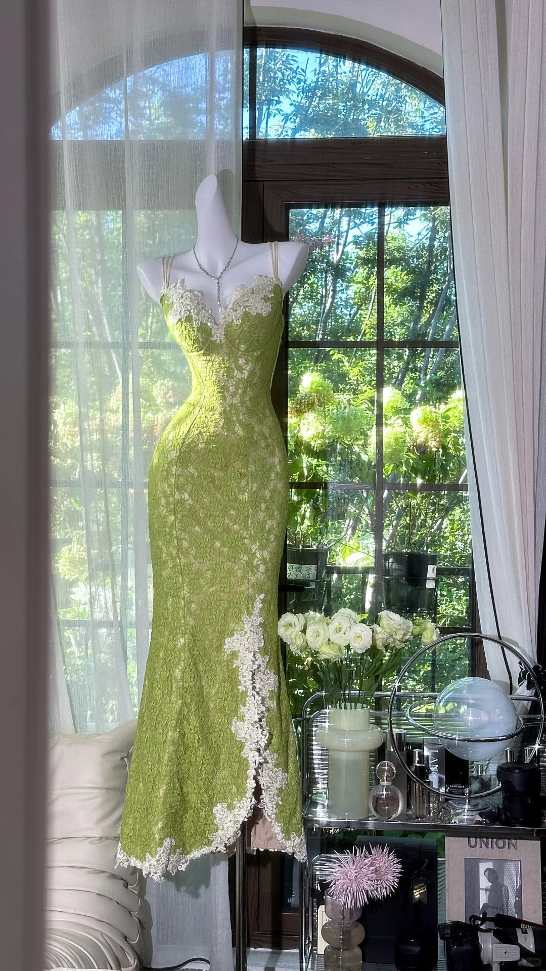 Fresh Green Mermaid Strapless Backless Criss-Cross Lace Long Prom Dresses Evening Dresses