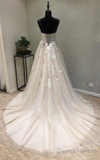 Garden Style Tulle Spaghetti Sleeveless Corset Back Wedding Dress With Appliques Elegant