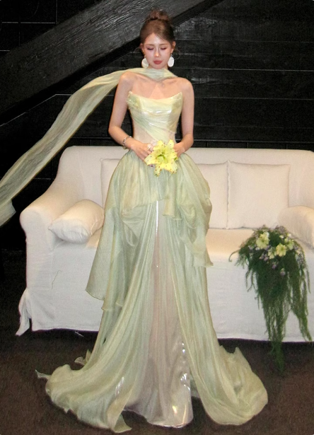 Gentle Light Green A-Line Strapless Layered Ruffled Tulle Train Prom Dresses Evening Dresses Main image