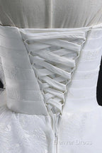 Glamorous Ball Gowns Sweetheart Organza Wedding Dresses With Lace