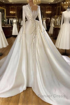 Glamorous Long Sleeves Pearls Wedding Dresses Mermaid With Detachable Train