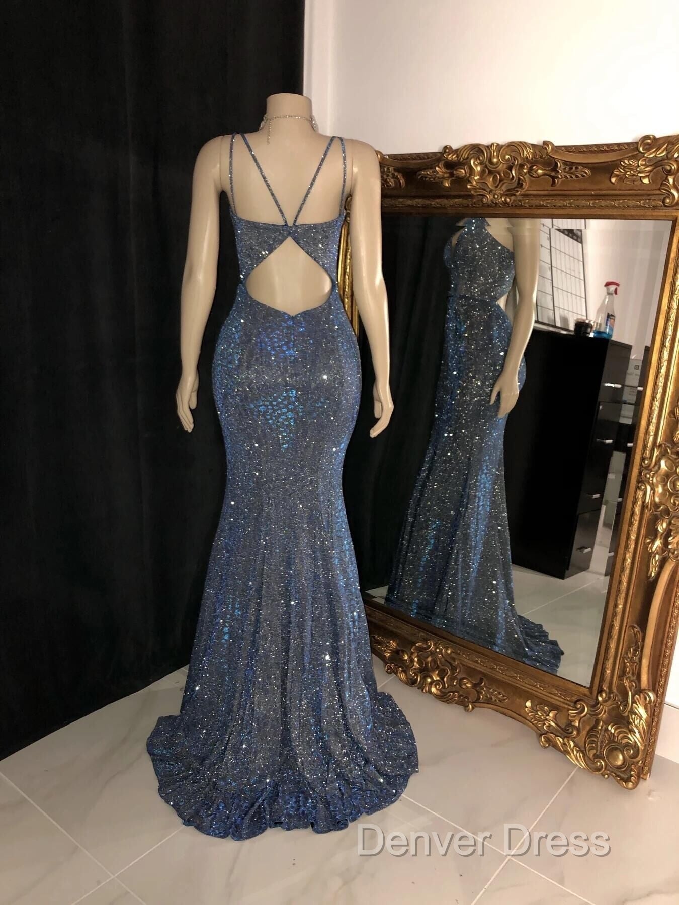 Glitter Mermaid Prom Dresses Long Spaghetti Straps V Neck Open Back Formal Evening Party Gowns