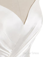 Gorgeous Beach Wedding Dress Mermaid Sleeveless Prom Dresses V Neck Straps Split Ivory Bridal Gowns With Court Train