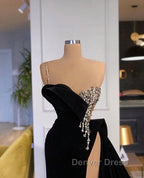 Gorgeous Black Split Front One Shoulder Prom Dresses With Beading