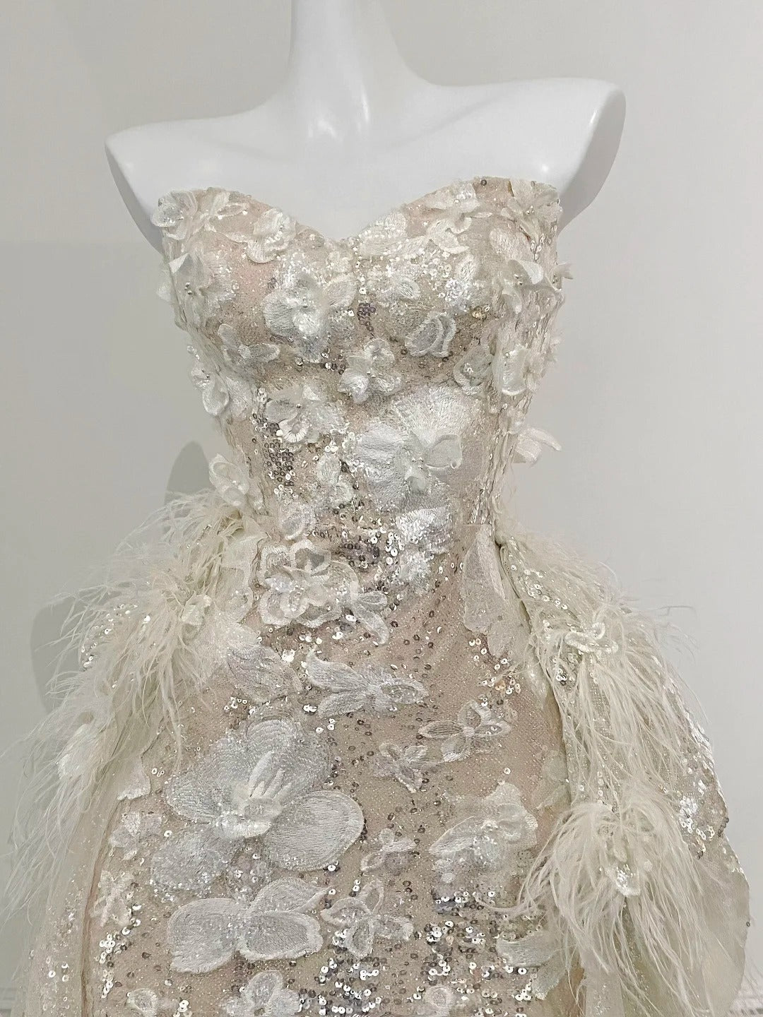 Gorgeous Champagne Gold Mermaid Strapless Sequined 3D Flower Tulle Wedding Dresses With Train