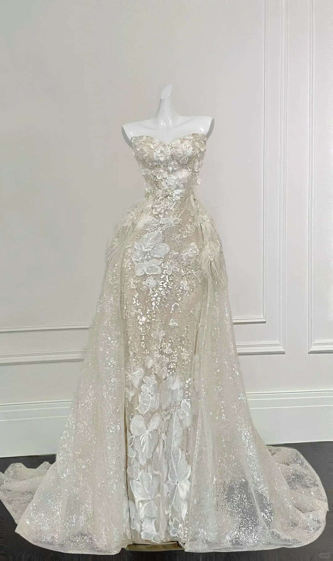 Gorgeous Champagne Gold Mermaid Strapless Sequined 3D Flower Tulle Wedding Dresses With Train