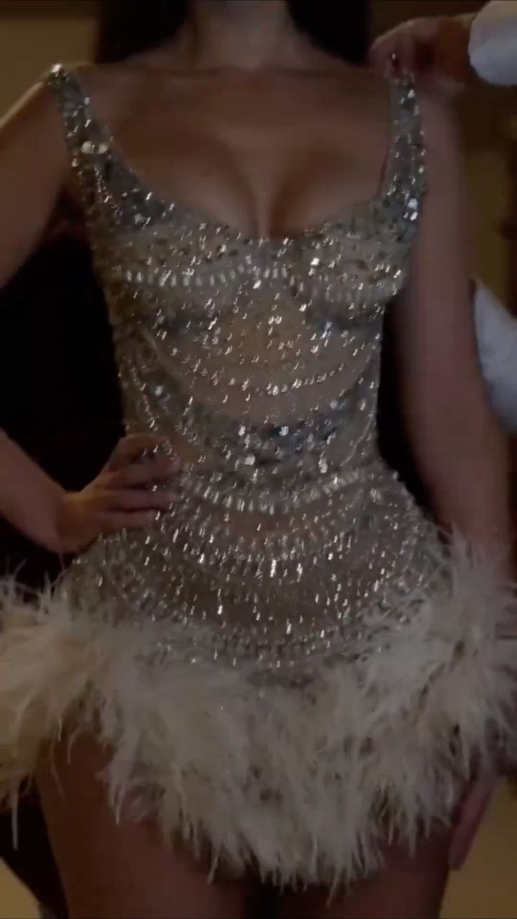 Gorgeous Champagne Sequin Beaded Sheath Cocktail Dress Prom Homecoming Dresses