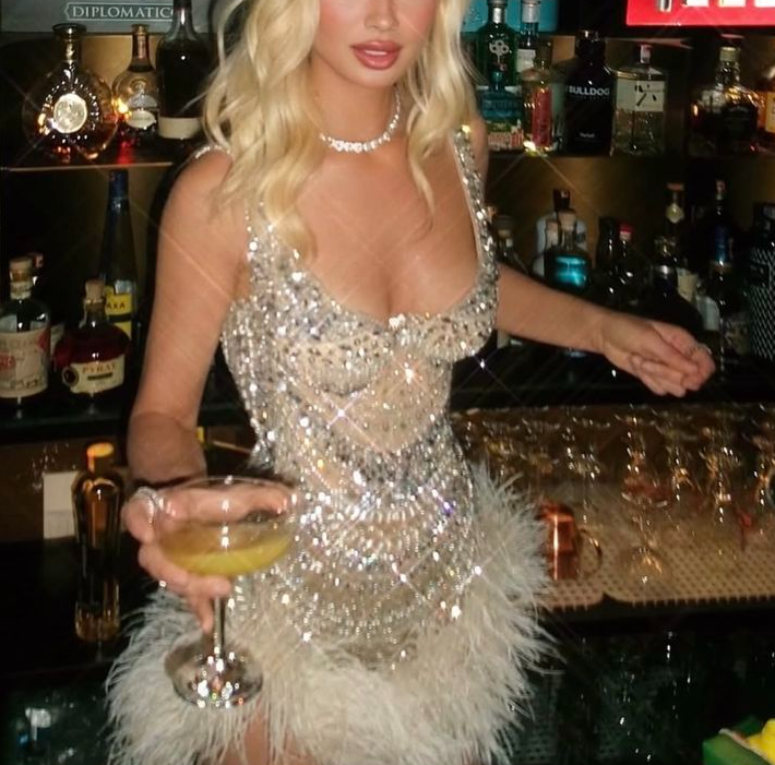Gorgeous Champagne Sequin Beaded Sheath Cocktail Dress Prom Homecoming Dresses