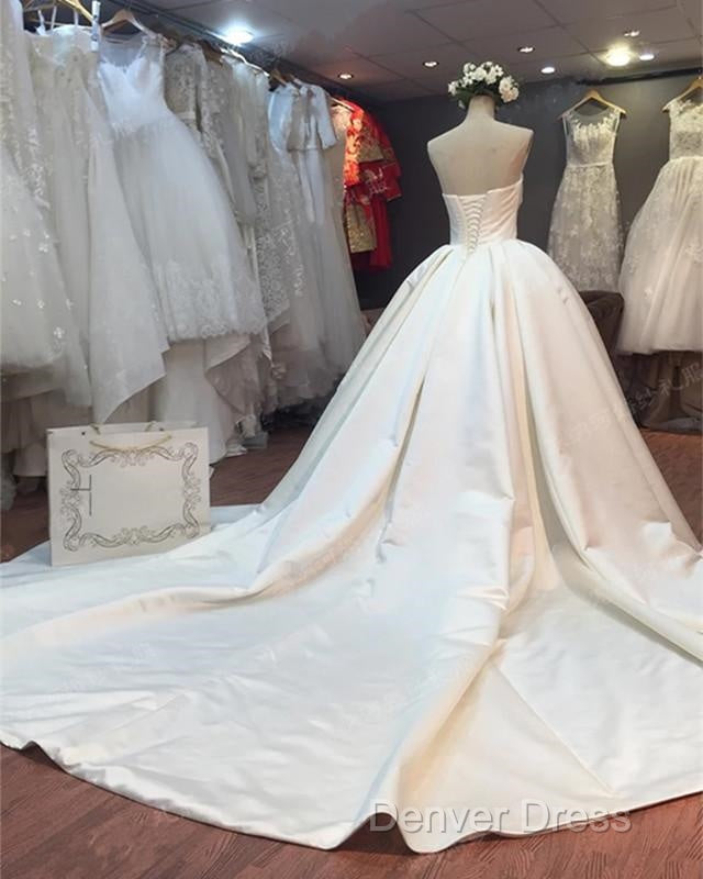 Gorgeous Satin Ball Gown Strapless Wedding Dresses For Bride
