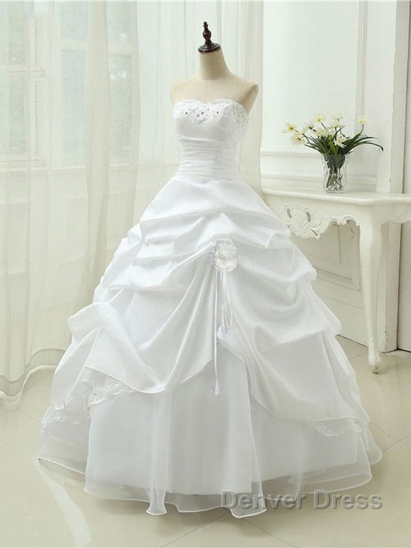 Gorgeous Sweetheart Beaded Ball Gown Lace Up Wedding Dresses Secondary image