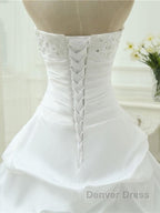 Gorgeous Sweetheart Beaded Ball Gown Lace Up Wedding Dresses