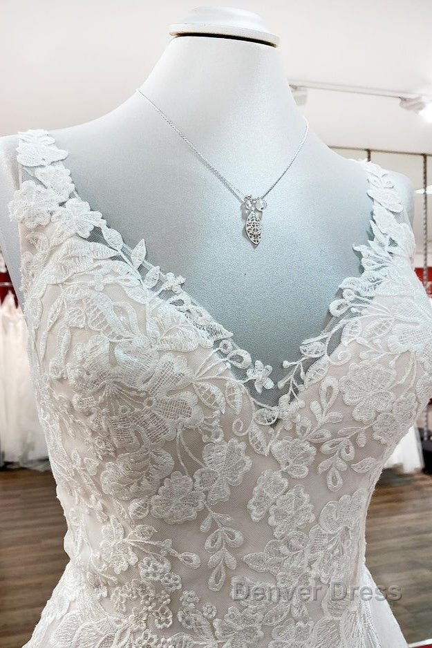 Graceful Long A Line Tulle V Neck Lace Open Back Wedding Dresses