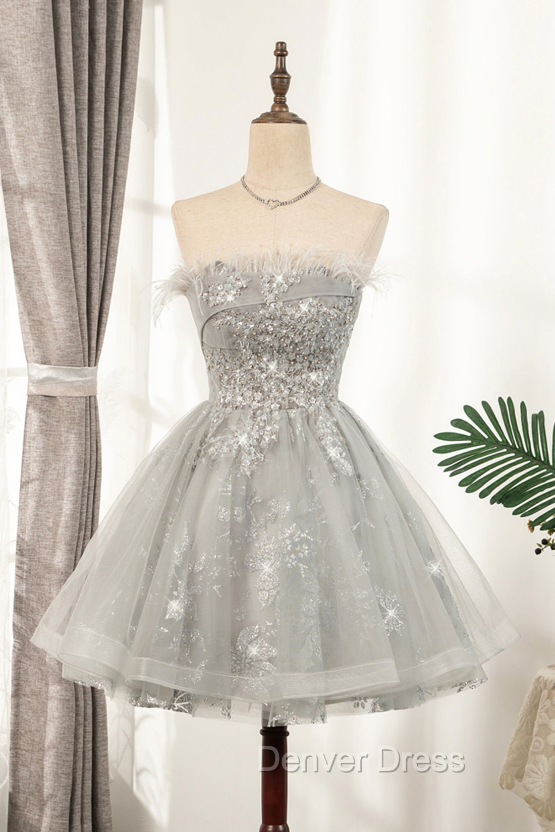 Gray Strapless Tulle Short Prom Dresses with Sequins, Cute A-Line Party Dresses