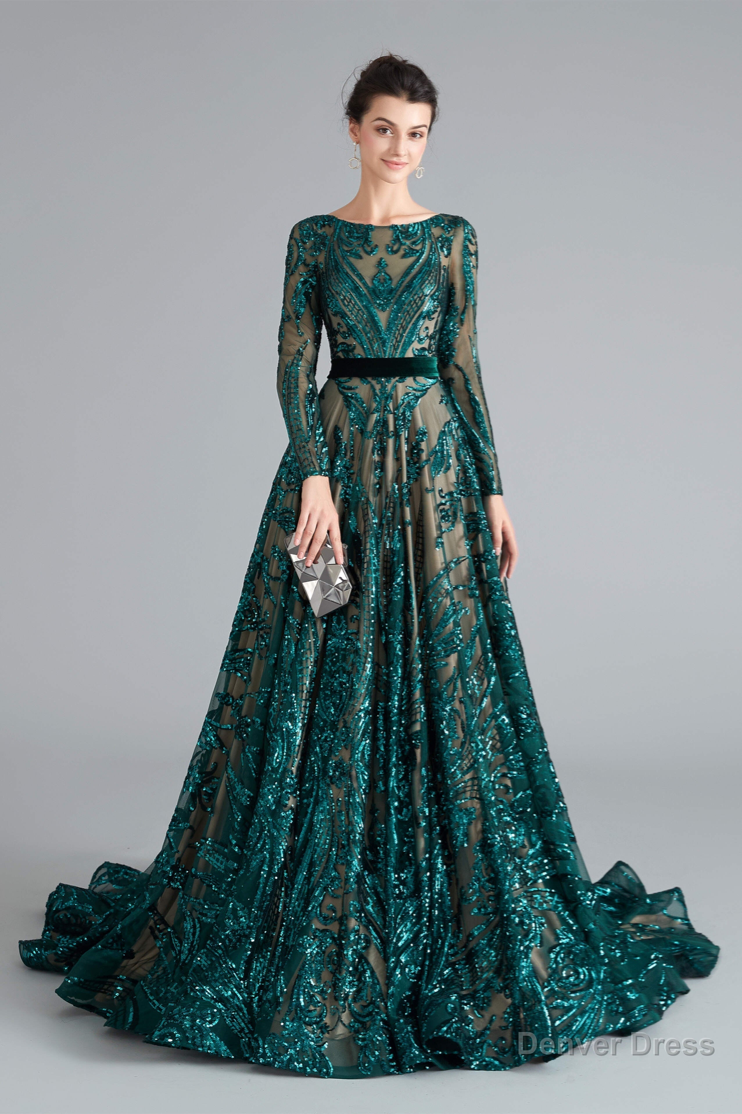 A Line Luxury Sequins Long Sleeve Backless Prom Dresses