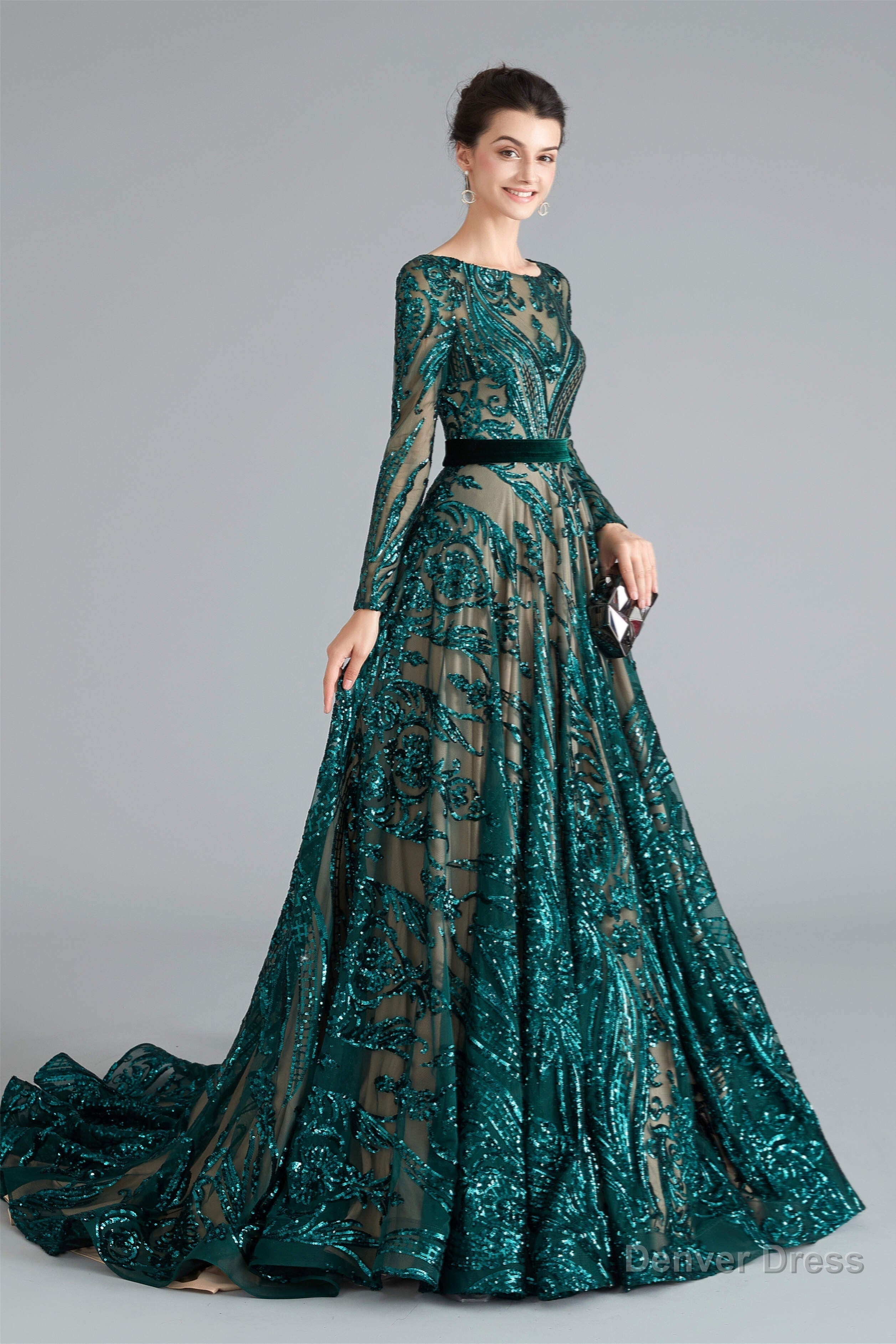 A Line Luxury Sequins Long Sleeve Backless Prom Dresses