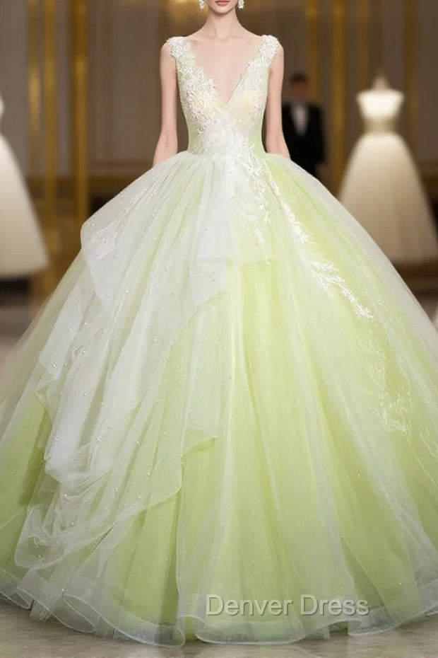 Green Deep V-neck Lace Quinceanera Dresses Main image