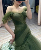 Green Beautiful Elegant Long Tulle Off-Shoulder Ball Gowns Prom Dresses