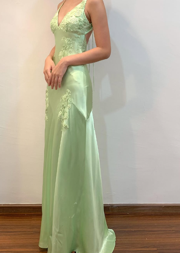 Green Mermaid V Neck Appliques Satin Open Back Long Prom Dresses Outfits Secondary image