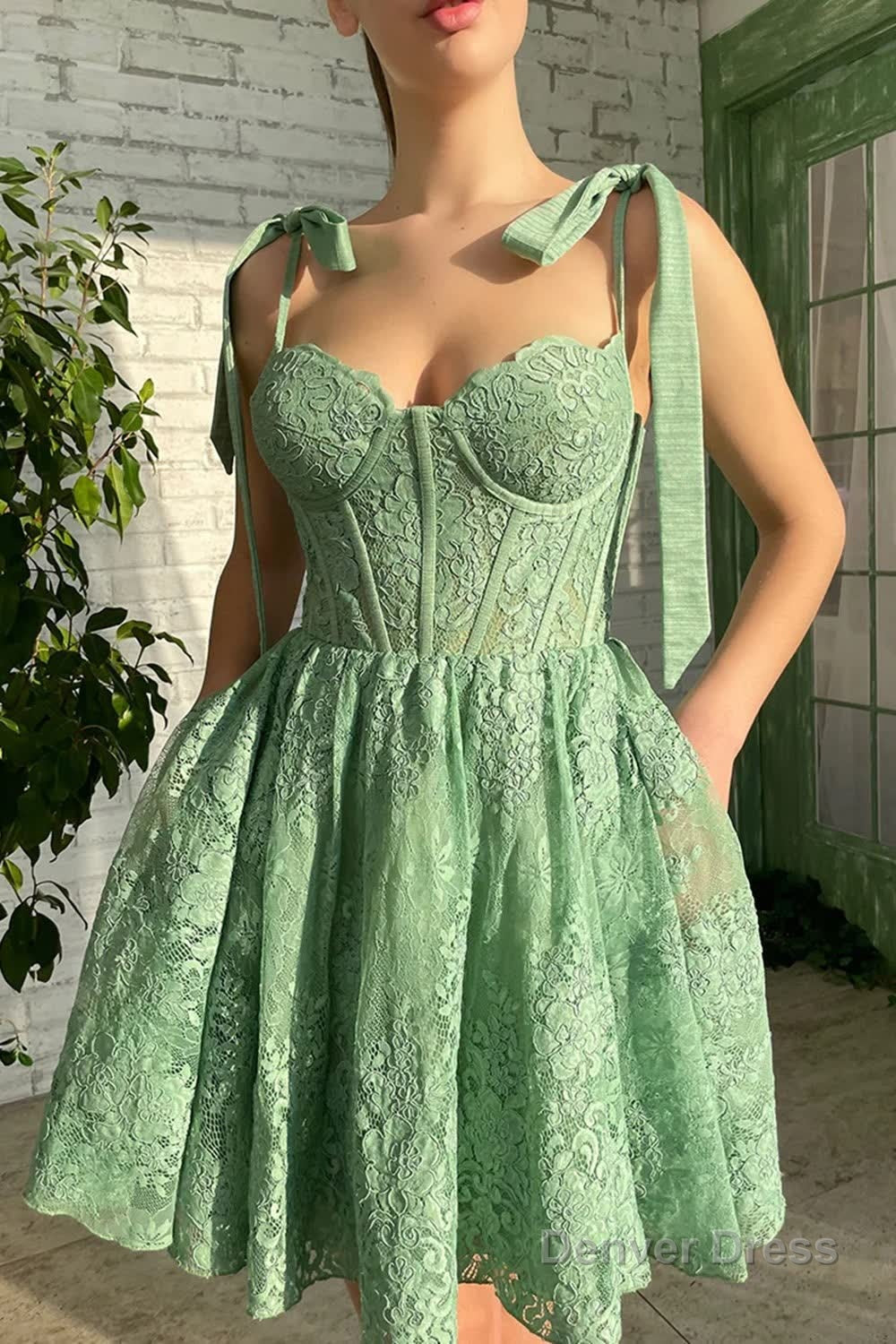 Green Sweetheart Homecoming Dresses with Appliques