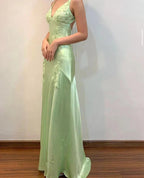 Green V-Neck Exquisite Embroidery Long Satin Ball Gowns Prom Dresses