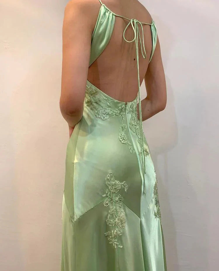 Green V-Neck Exquisite Embroidery Long Satin Ball Gowns Prom Dresses