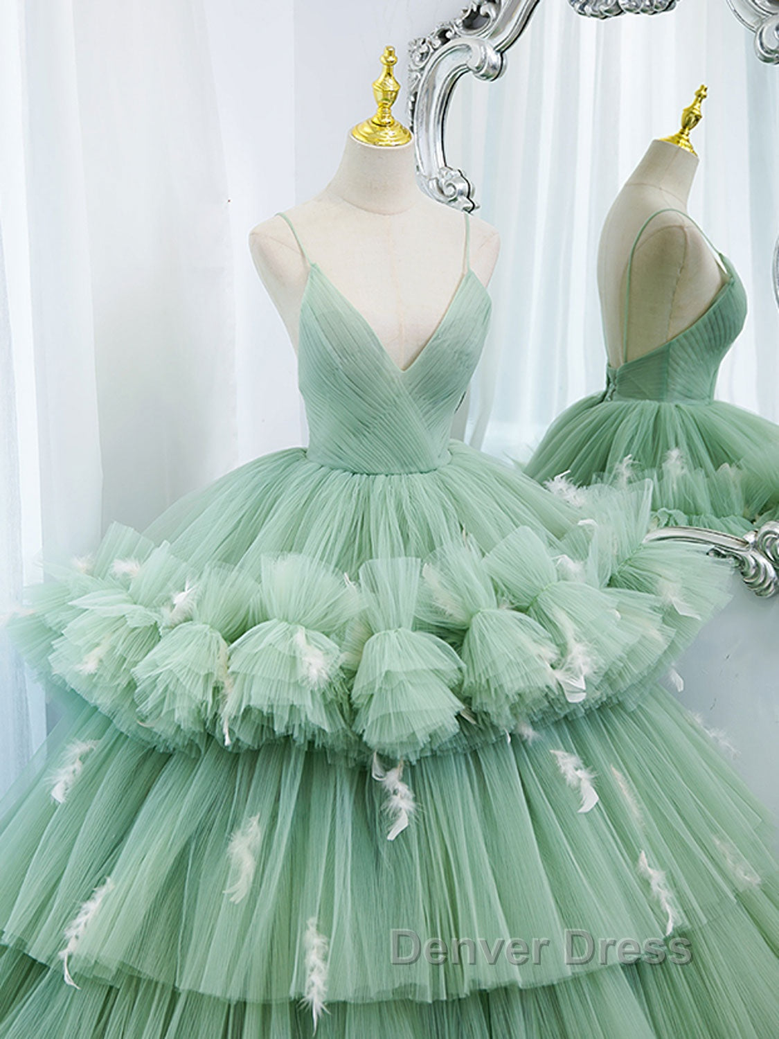 Green v neck tulle long prom Gowns, green tulle sweet 16 Dresses Secondary image