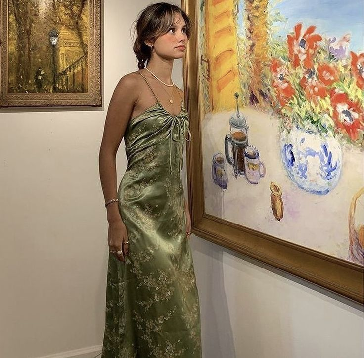 Vintage Green Floral Printed Satin Spaghetti Strap Midi Length Prom Dresses