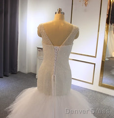 Hot Straps Mermaid Sequin Tulle White Wedding Dresses V Neck With Beadings