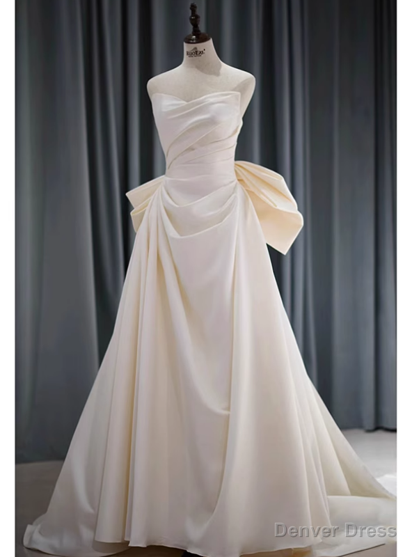 Ivort Satin Strapless Pleats Wedding Dress Main image