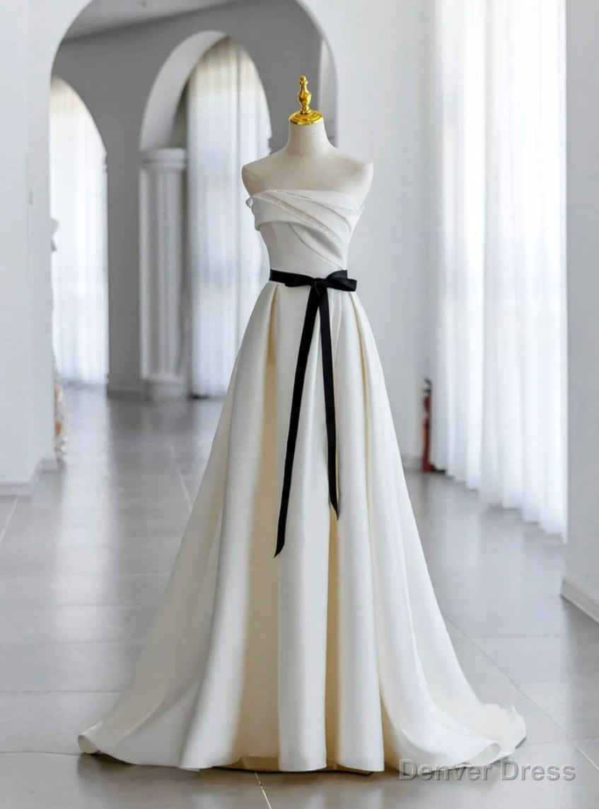 Ivory Saatin Strapless Pleats Wedding Dresses Main image