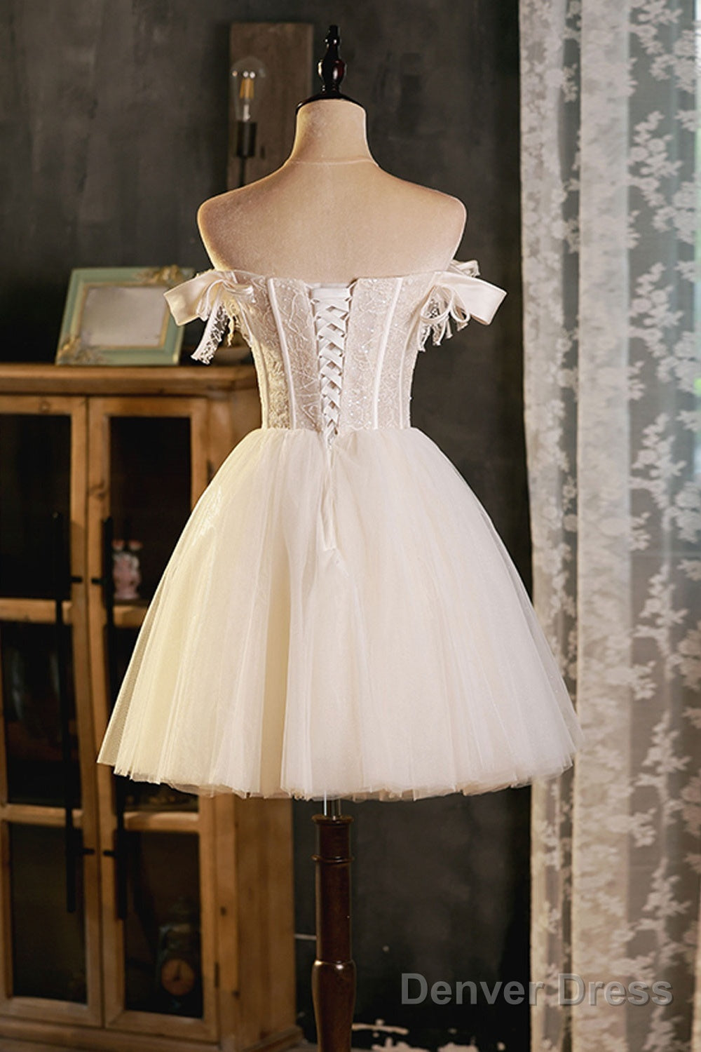 Ivory Sweetheart Neck Tulle Lace Short Prom Dress Tulle Homecoming Dress