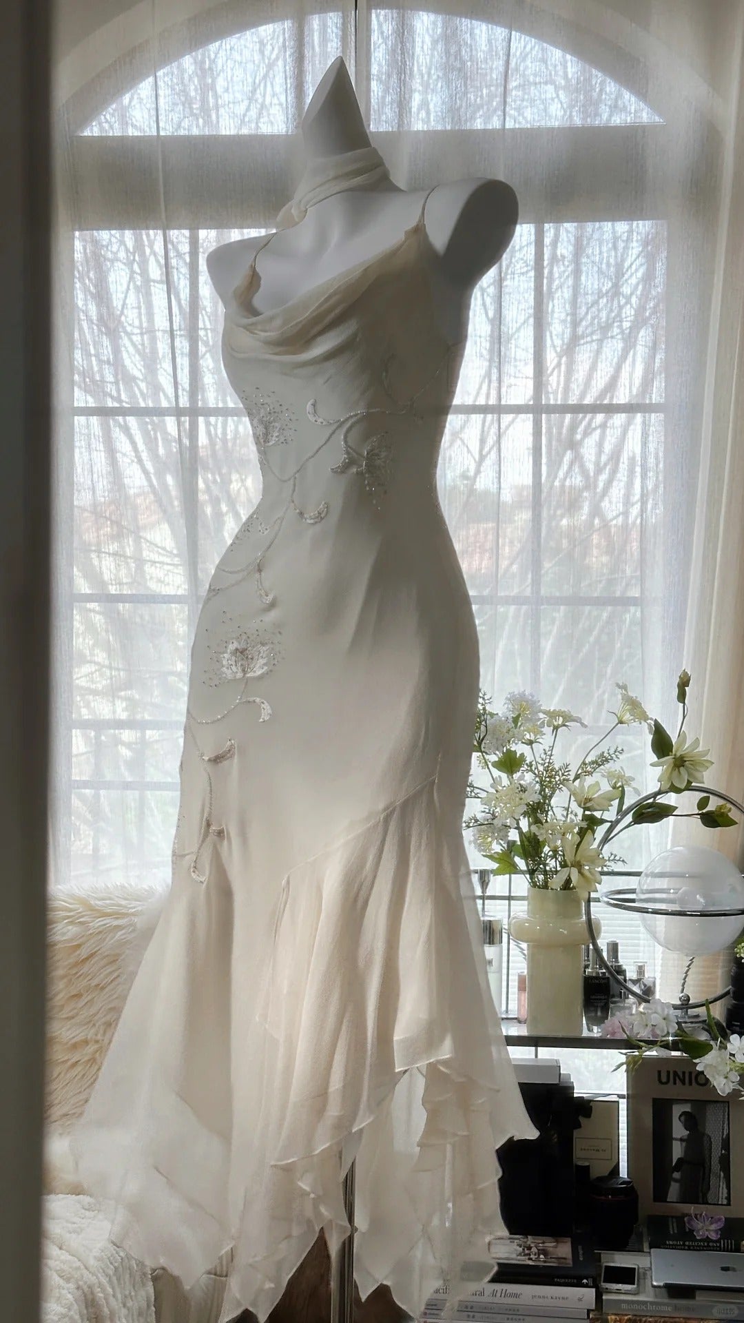 Ivory White Elegant Fashion Exquisite Floral Beading Long Chiffon Ball Gowns Prom Dress