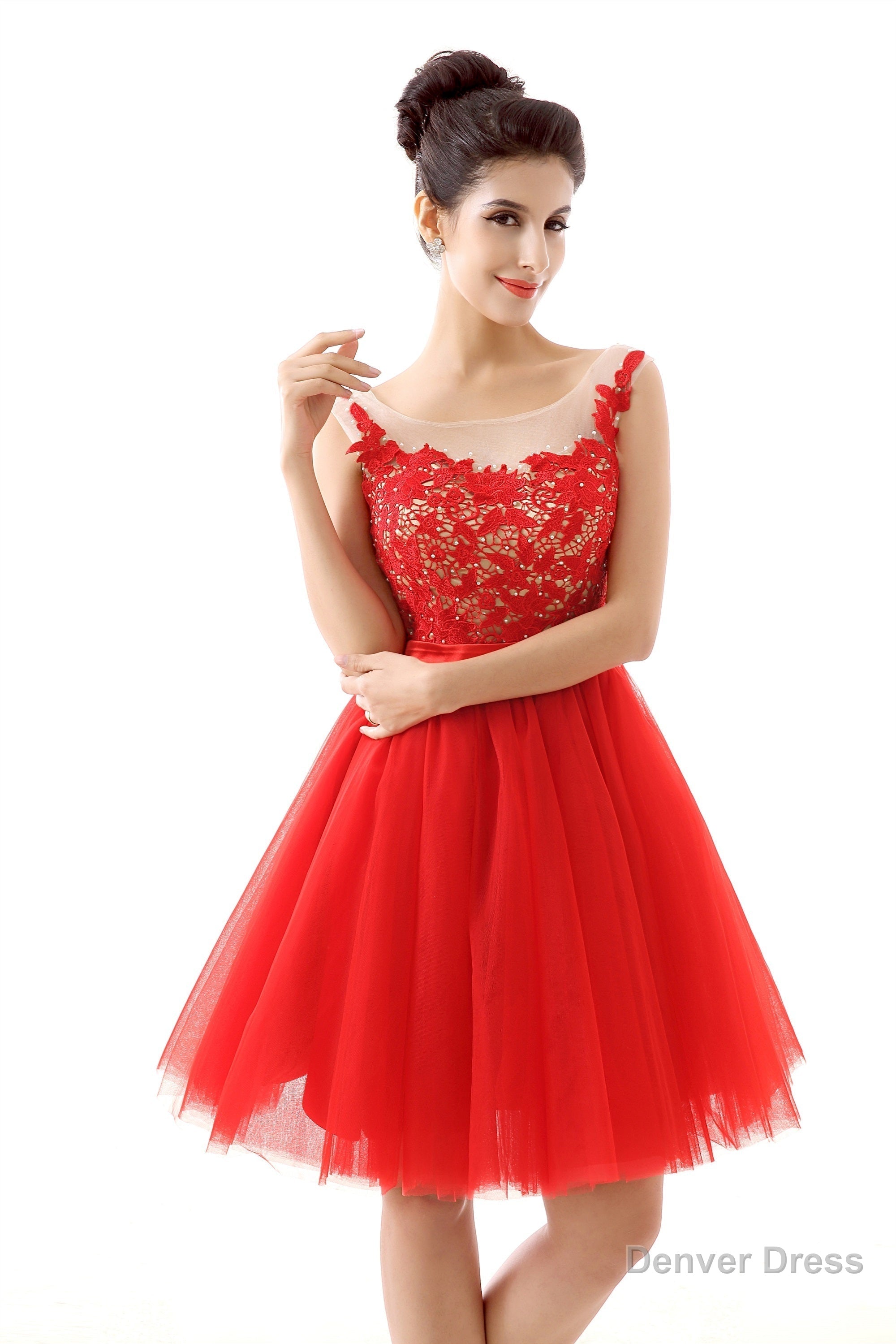 Lace Cute Red Short Homecoming Dresses Main image