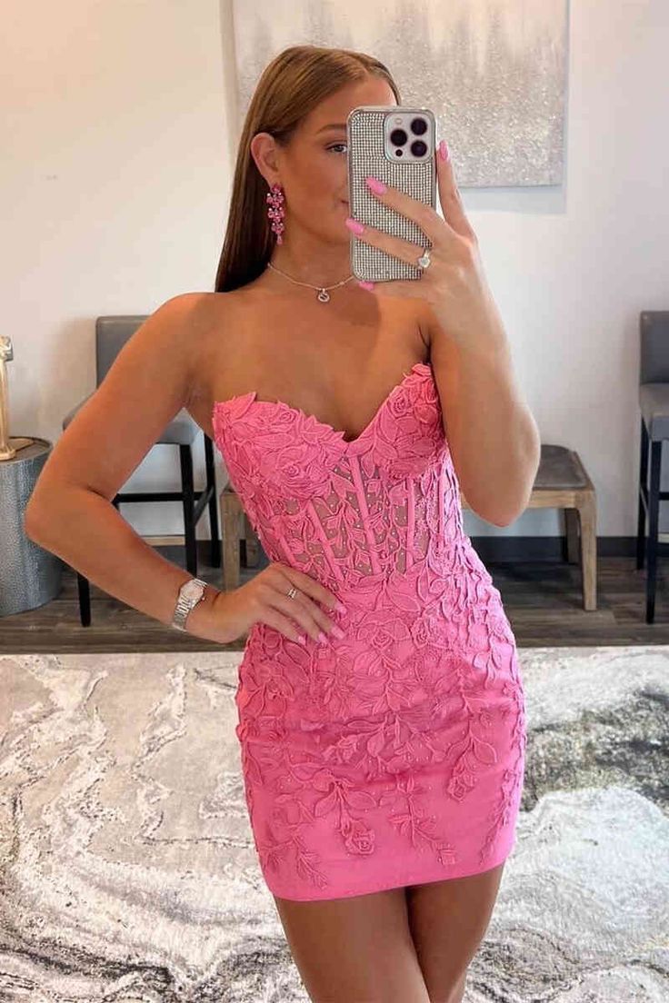 Lace-Up Hot Pink Corset Appliqued Bodycon Homecoming Dresses Main image