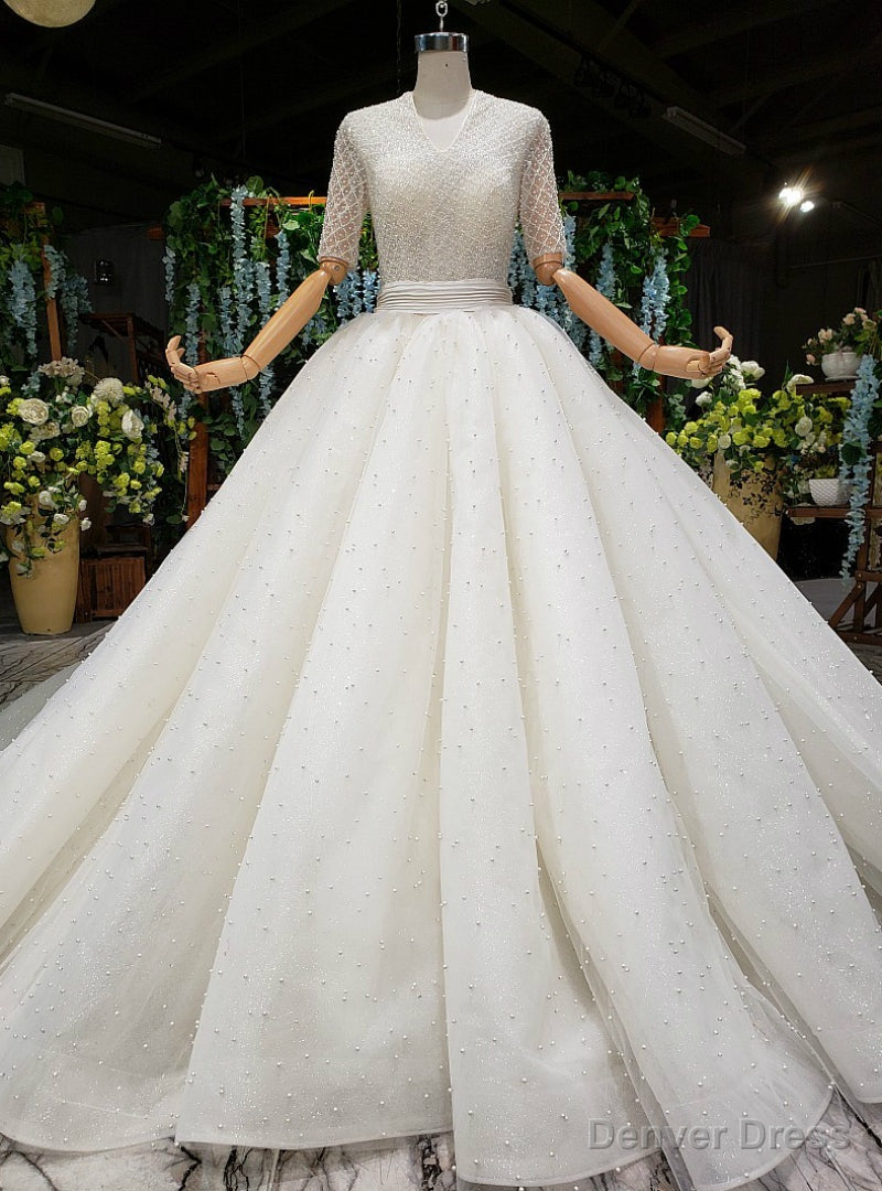 Light Champagne Tulle V-neck Short Sleeve Backless Wedding Dress With Pearls Main image