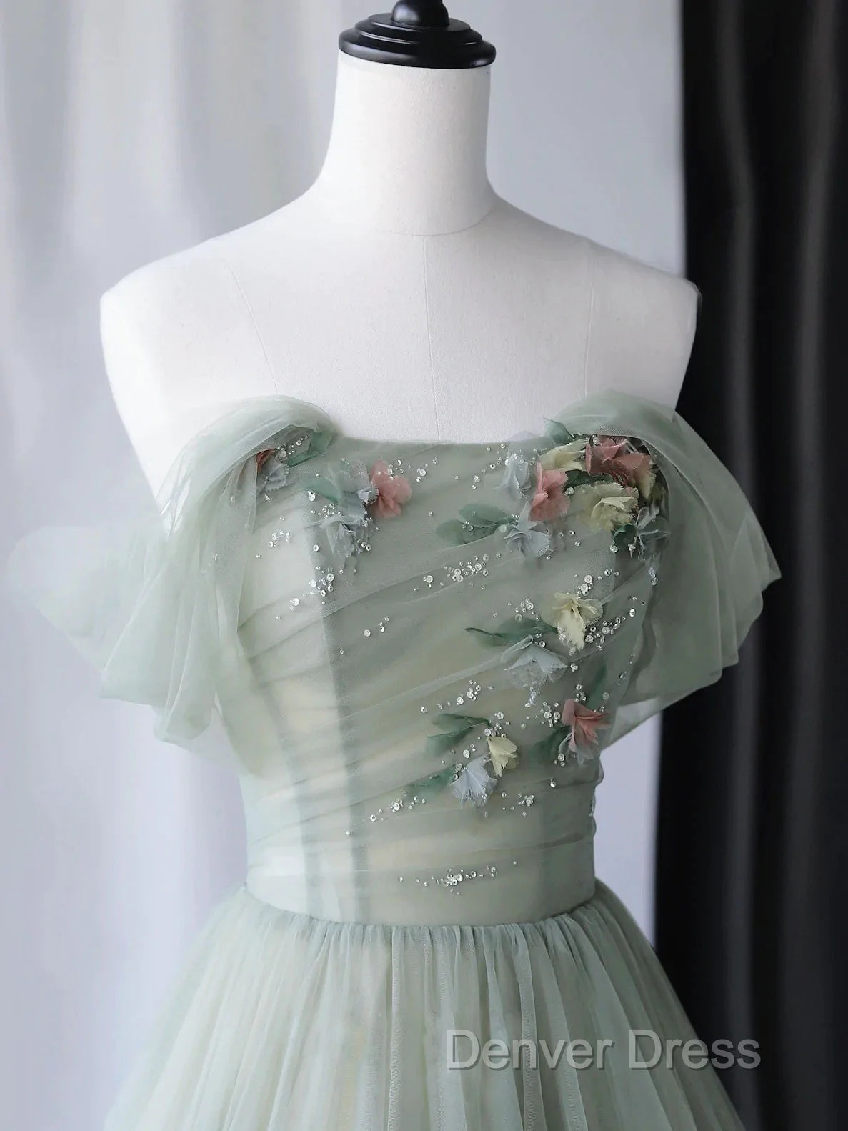 Light Green Sweetheart Beaded And Flowers Prom Dress, Tulle Green Prom Dresses