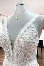 Long A Line Sleeveless Tulle Lace Appliques Open Back Wedding Dresses