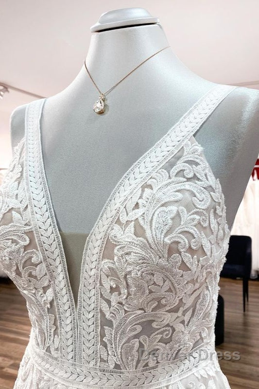 Long A Line Sleeveless Tulle Lace Appliques Open Back Wedding Dresses