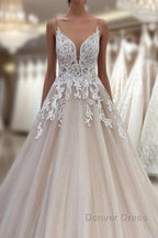Long A-Line V-neck Spaghetti Straps Backless Appliques Lace Tulle Wedding Dresses