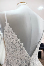 Long A Line V Neck Spaghetti Straps Tulle Lace Backless Wedding Dresses