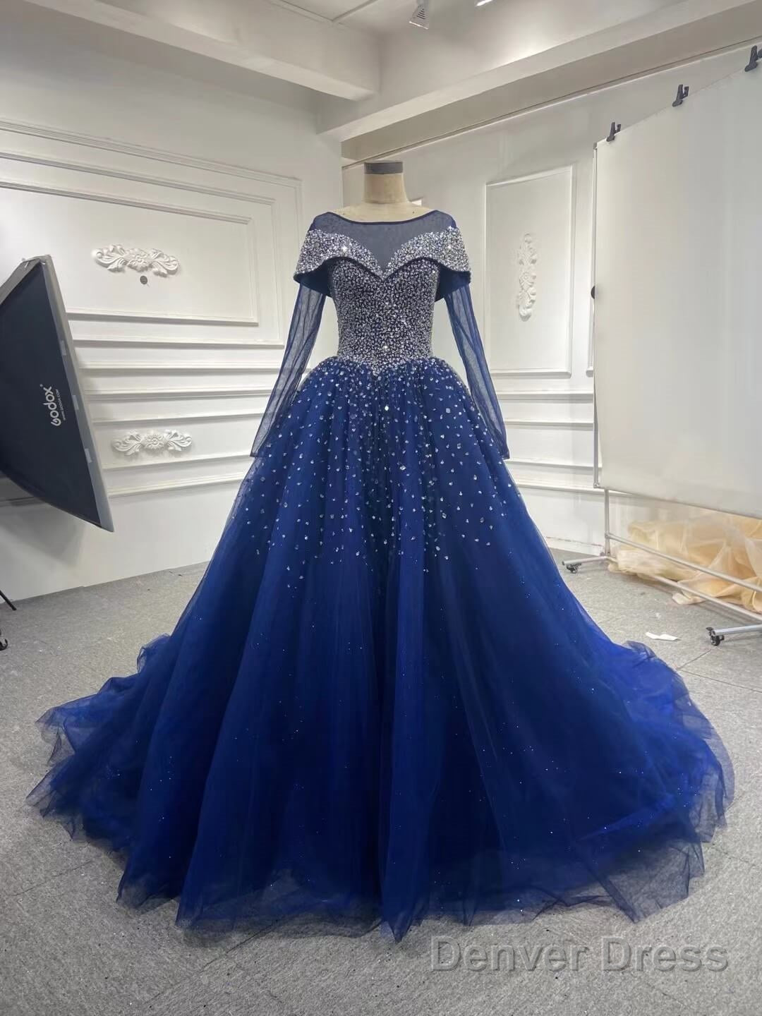 Long Sleeves Navy Blue Wedding Dress Crystals Sequined Ball Gowns Quince Dresses