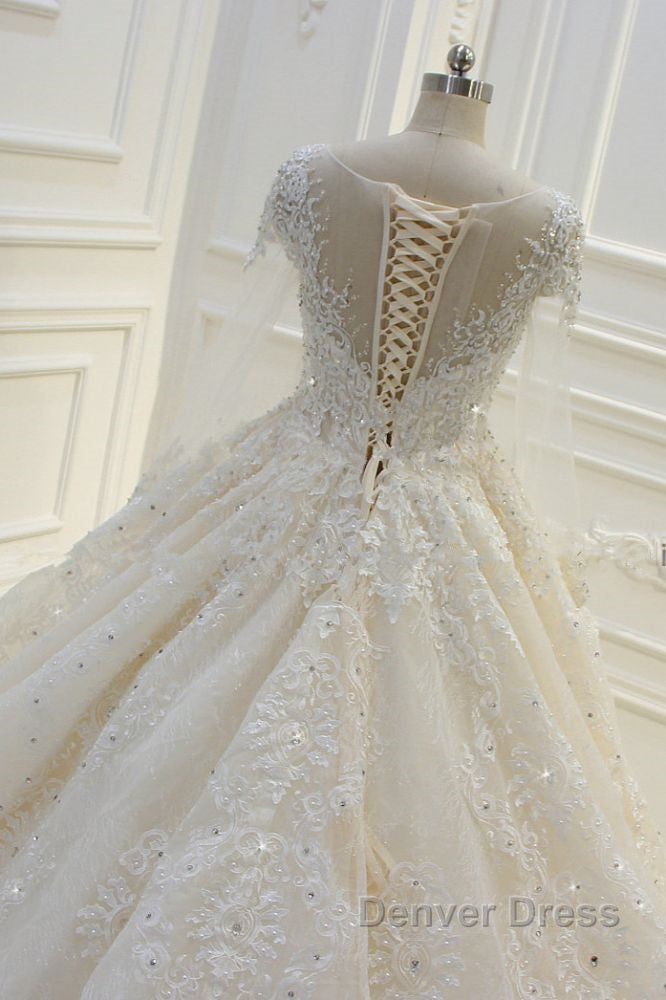 Luxurious Ball Gowns Long Sleevess Lace Applqiues Beadings Wedding Dresses